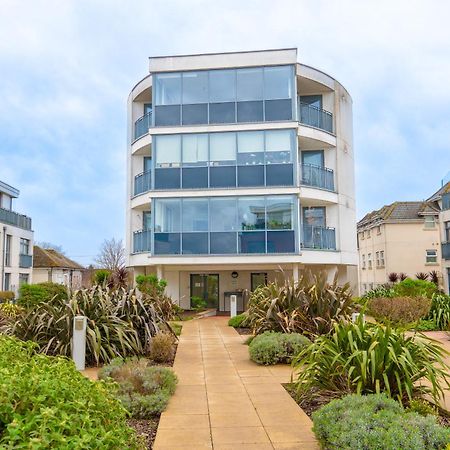 The Regency Suite - Modern 2-Bed 1-Bath Apartment チャーツィー エクステリア 写真